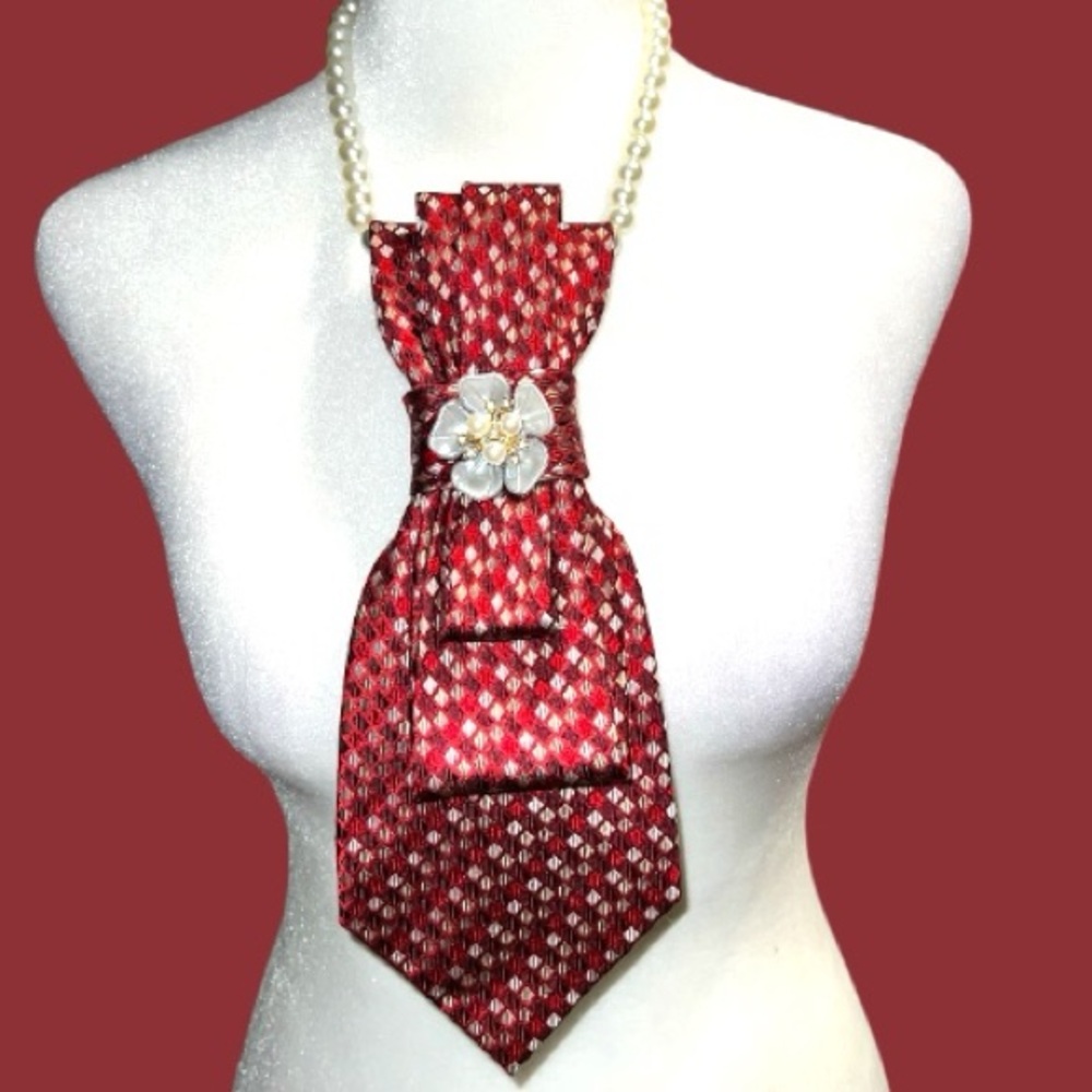 “Dainty Dapper”Red Patterned Necktie Necklace Wit… - image 1